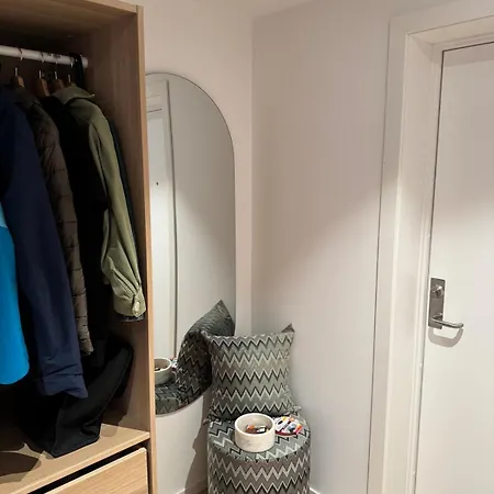 Oceanfront Stay, Large Balcony And Rooftop Access 公寓 卑爾根